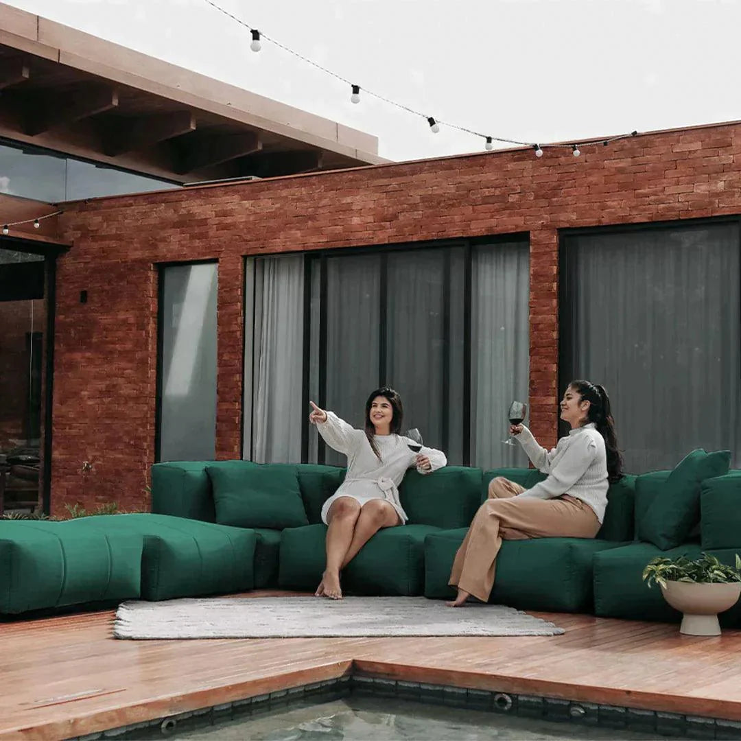 Lounge de 5 Puffs Modulares para Canto