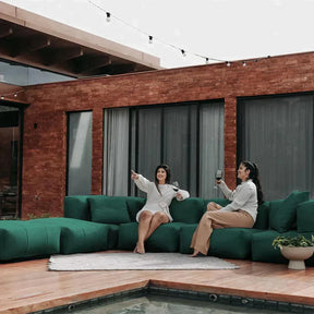 Lounge de 5 Puffs Modulares para Canto