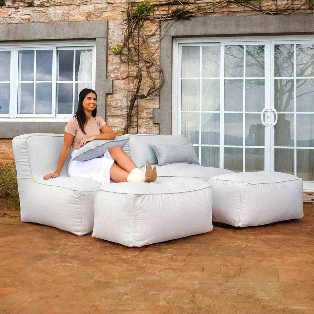 Kit 2 Puffs Poltrona Joy + 2 Apoios de Brinde